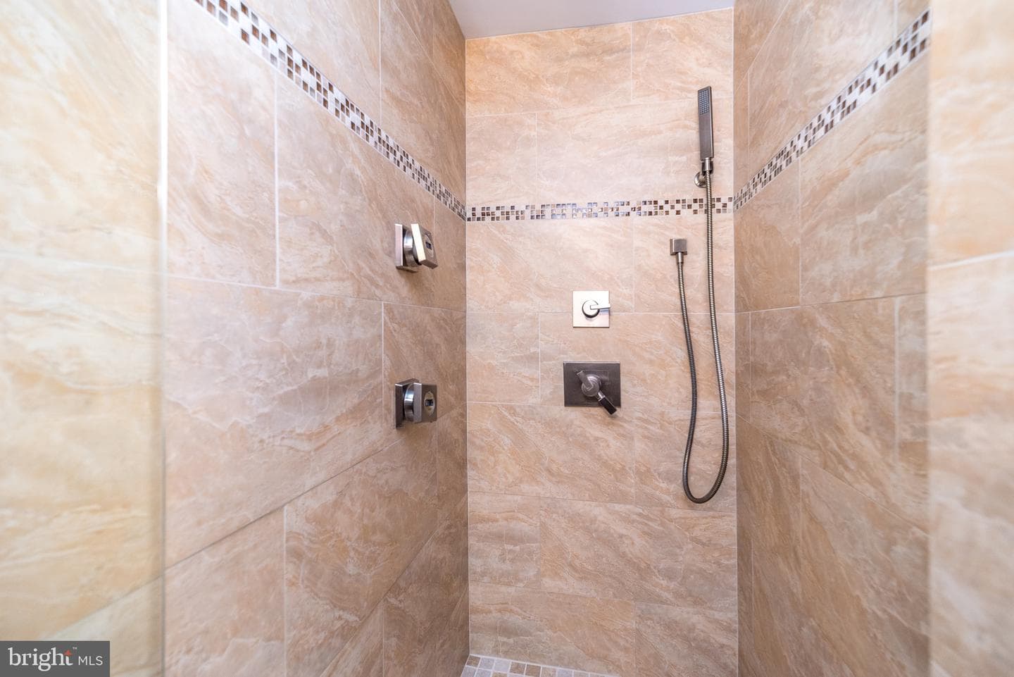 1630 Bonnie Brae Drive photo 11