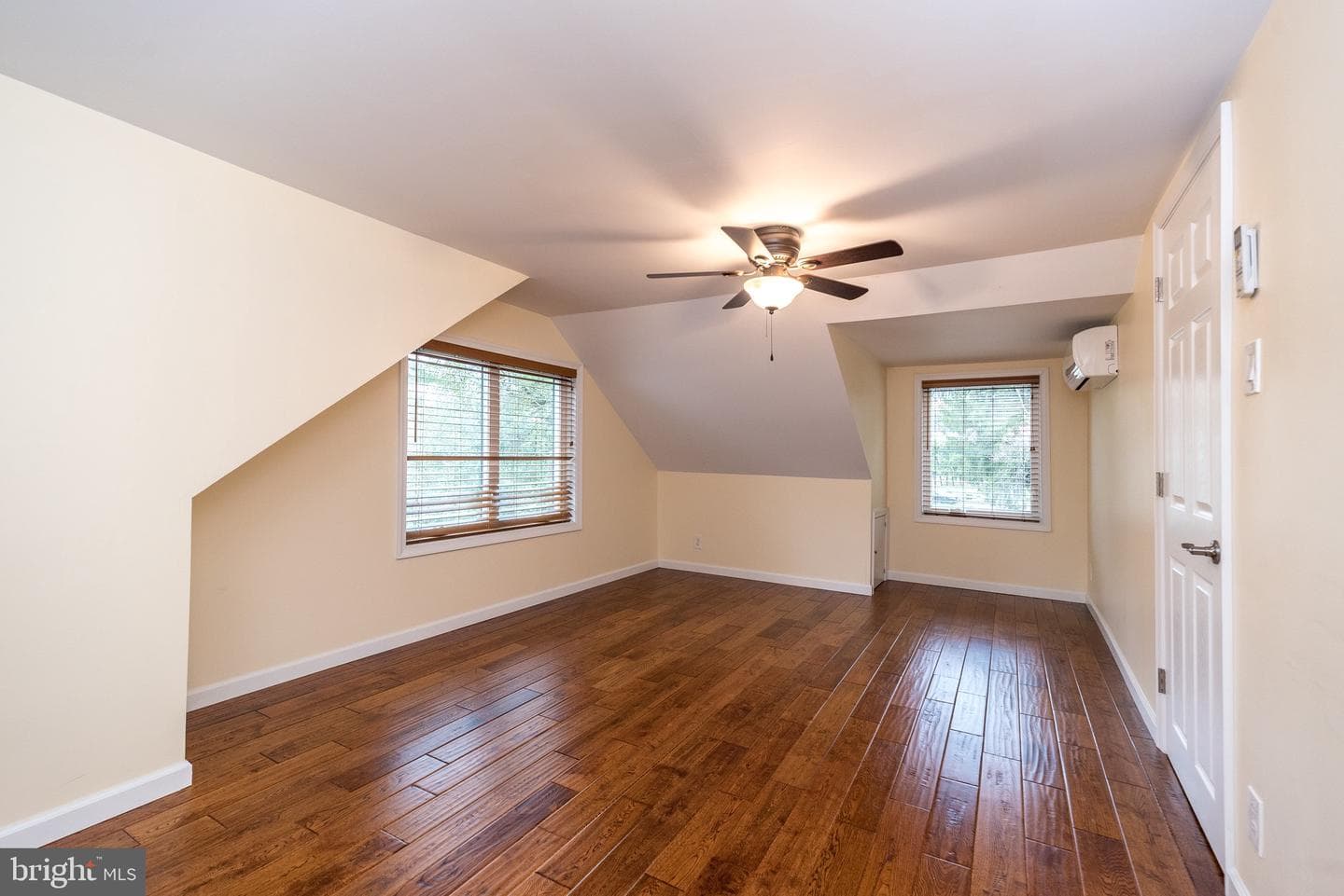 1630 Bonnie Brae Drive photo 6
