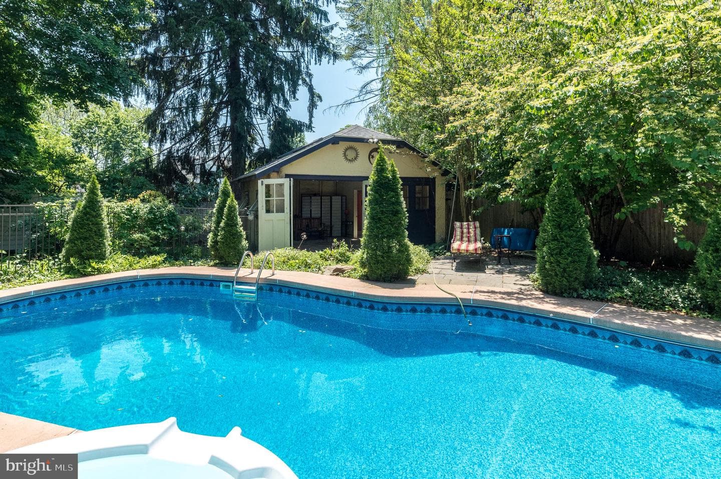 825 Highland Avenue photo 23