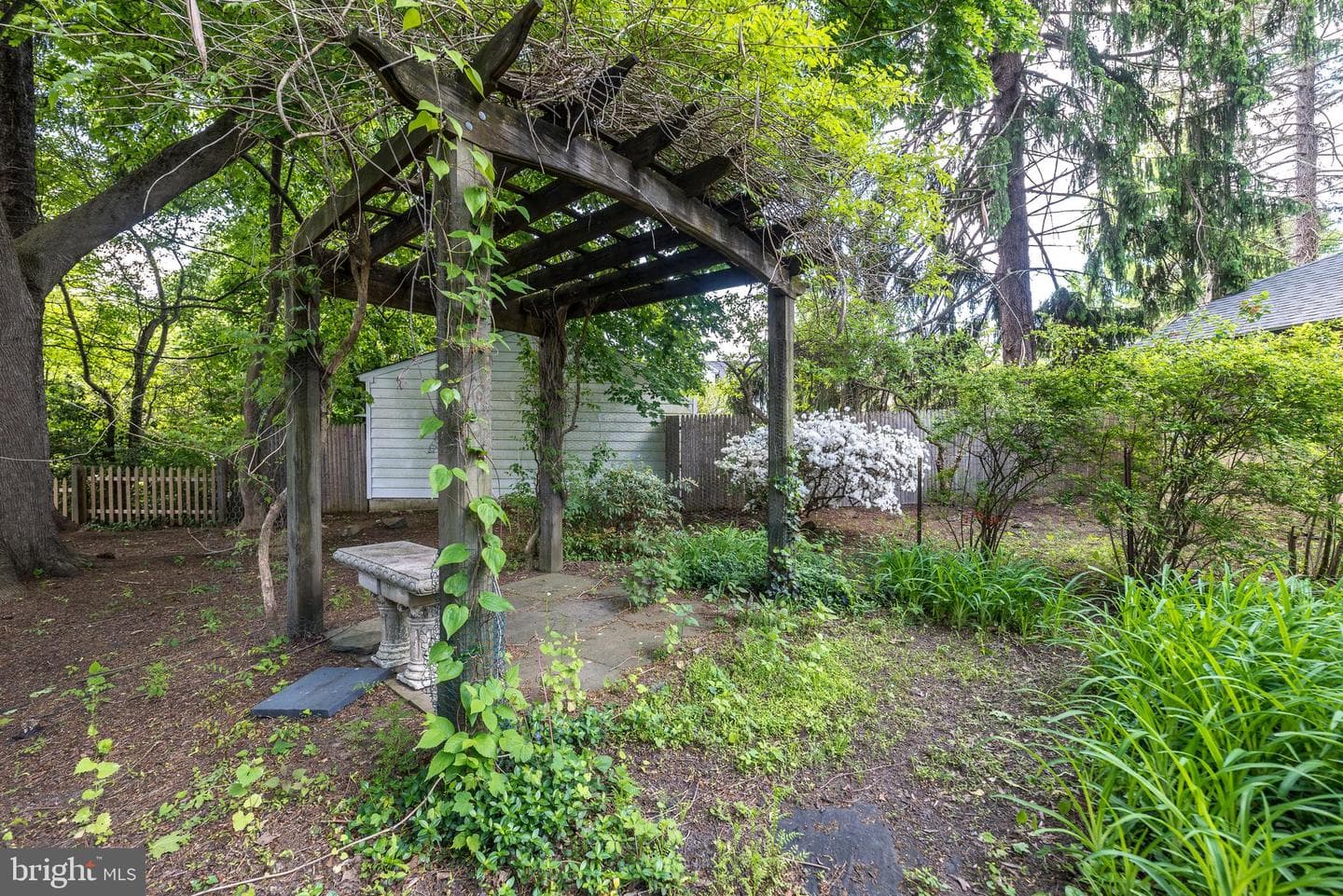 825 Highland Avenue photo 31