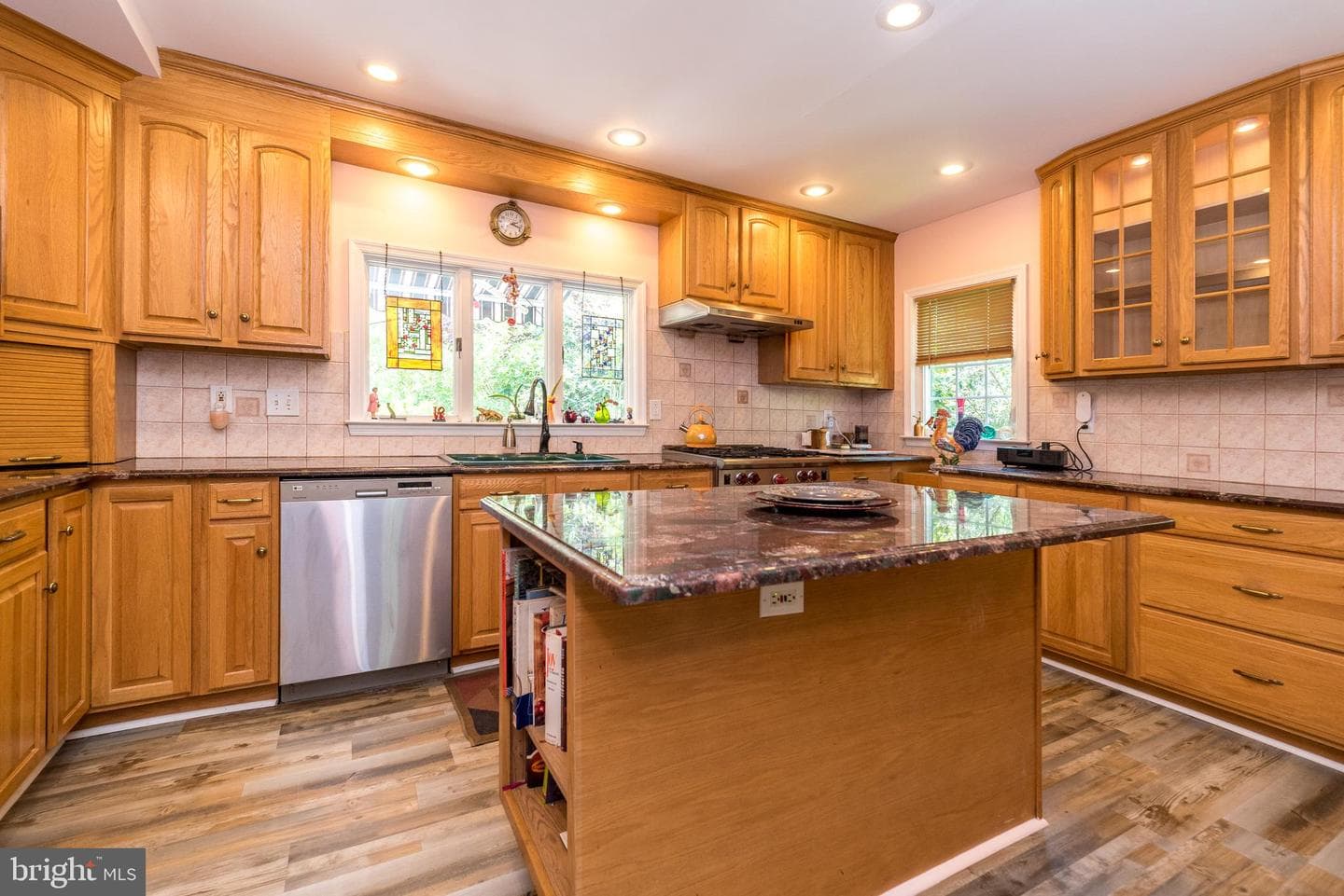 825 Highland Avenue photo 42