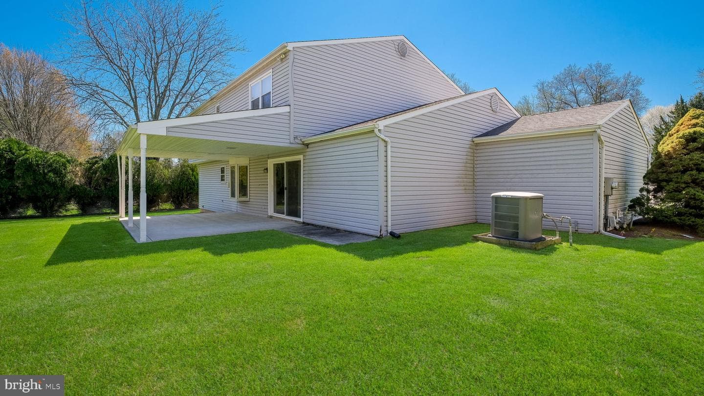 73 Springwood Drive photo 48