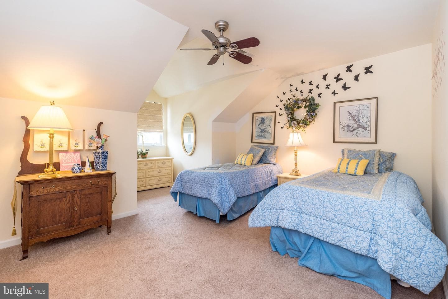 100 Reagan Drive photo 36