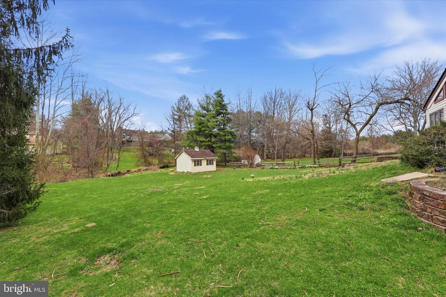 10 W Elizabeth Lane photo 24