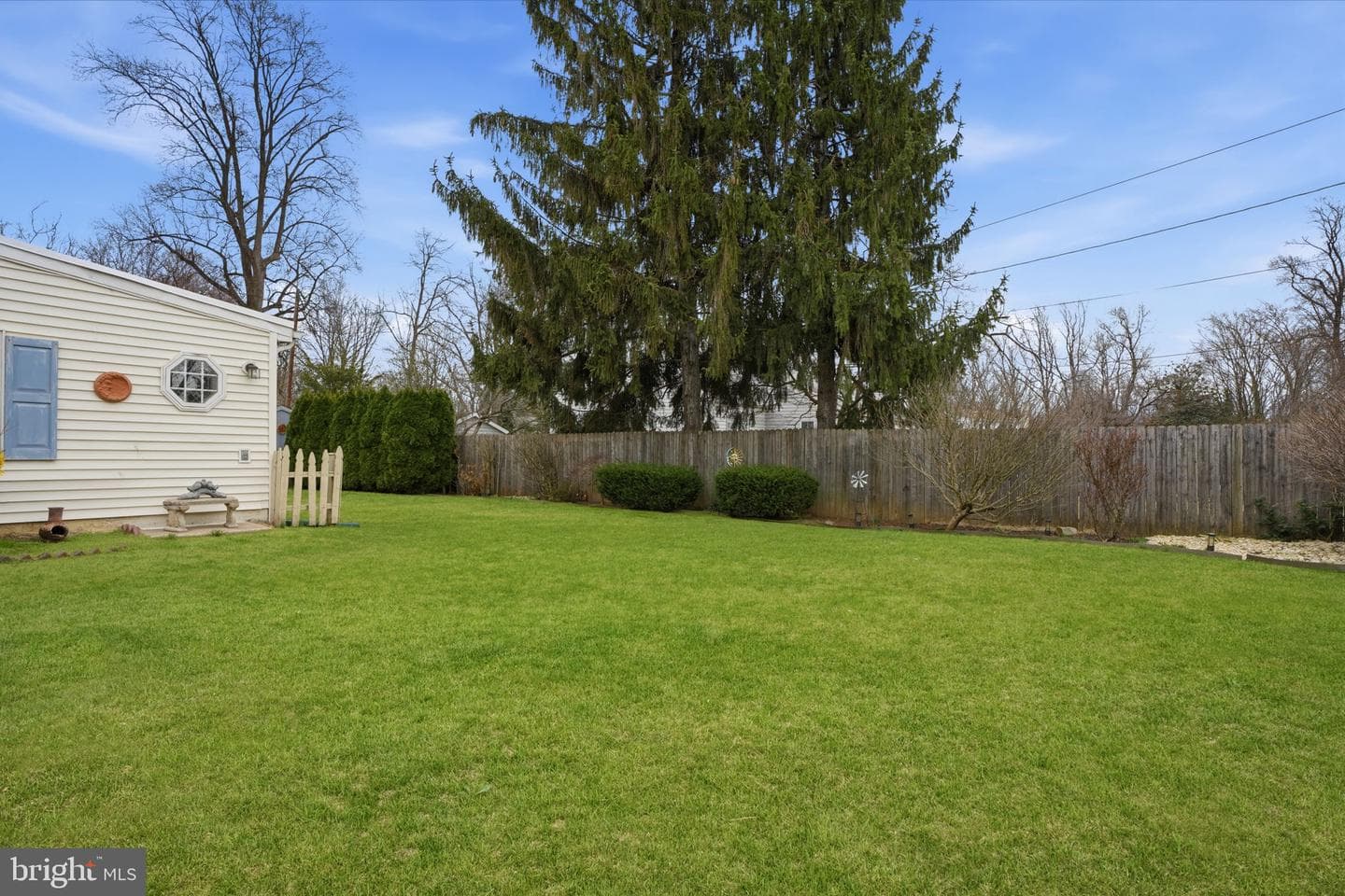 211 Longview Avenue photo 47