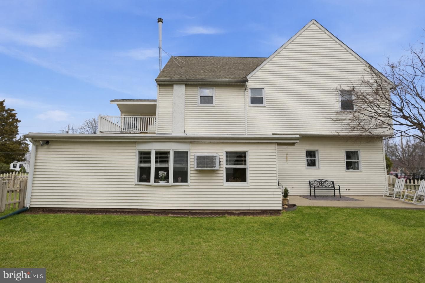 211 Longview Avenue photo 58