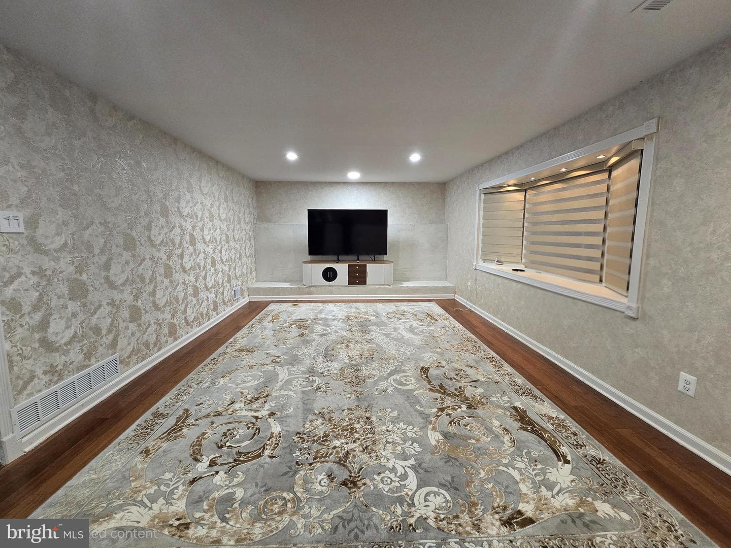 743 Bridgeview Road photo 14