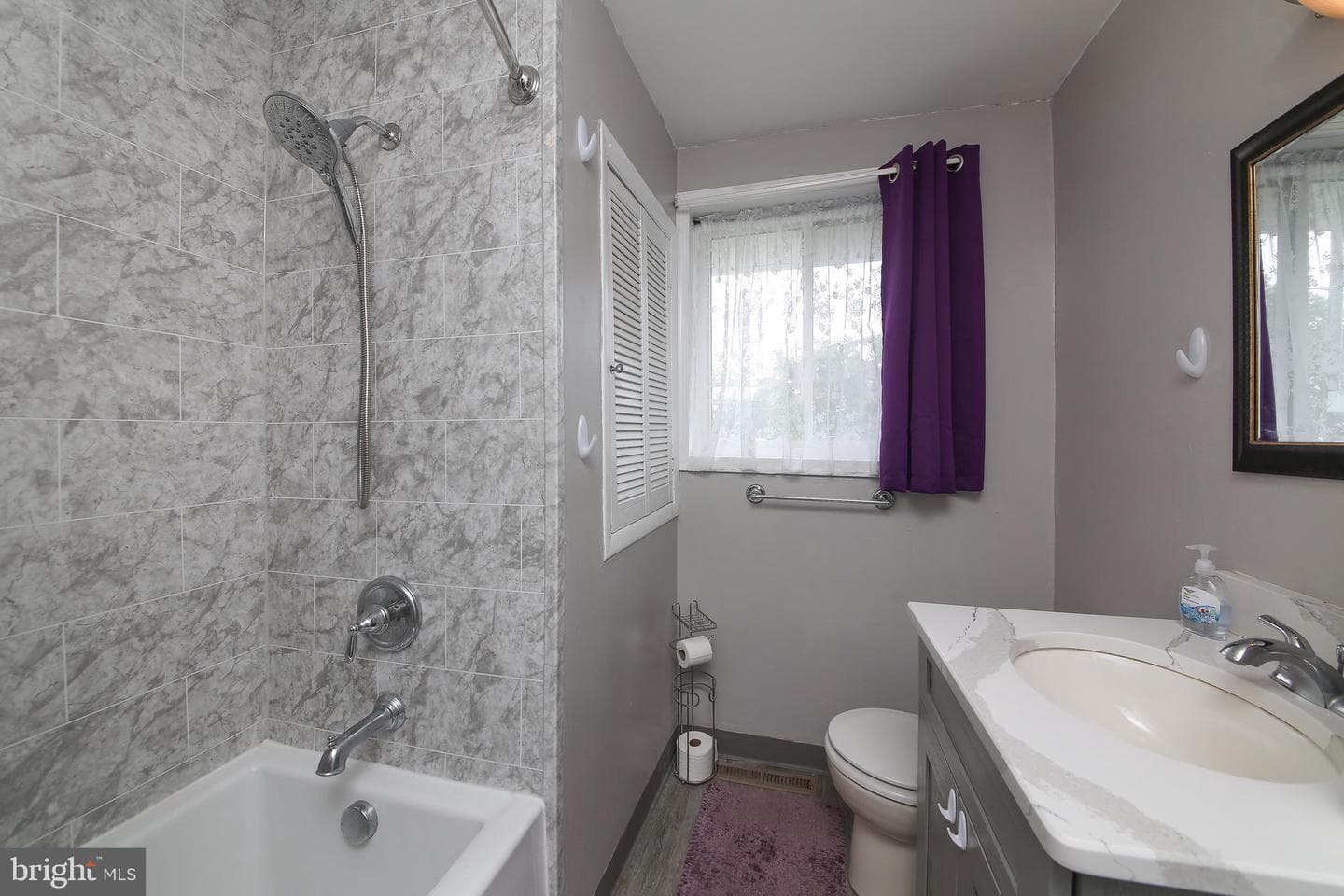 3072 Richlieu Road photo 15