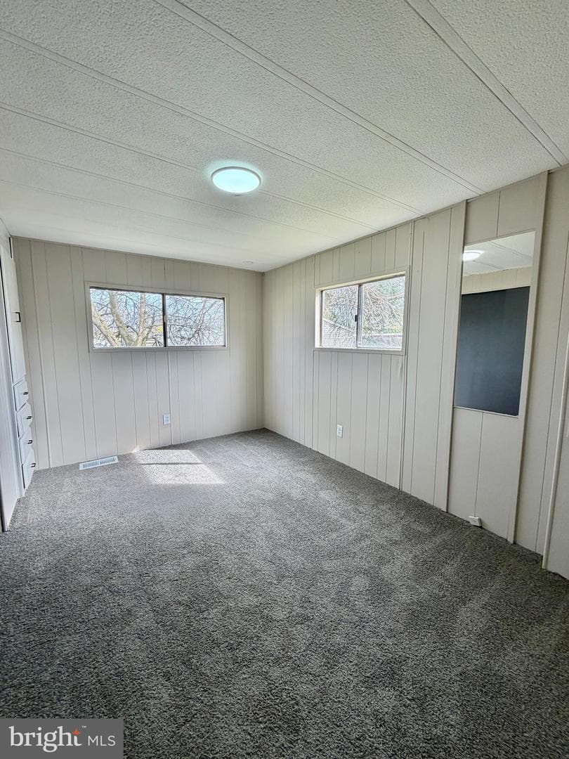 6211 Foster Dr photo 15