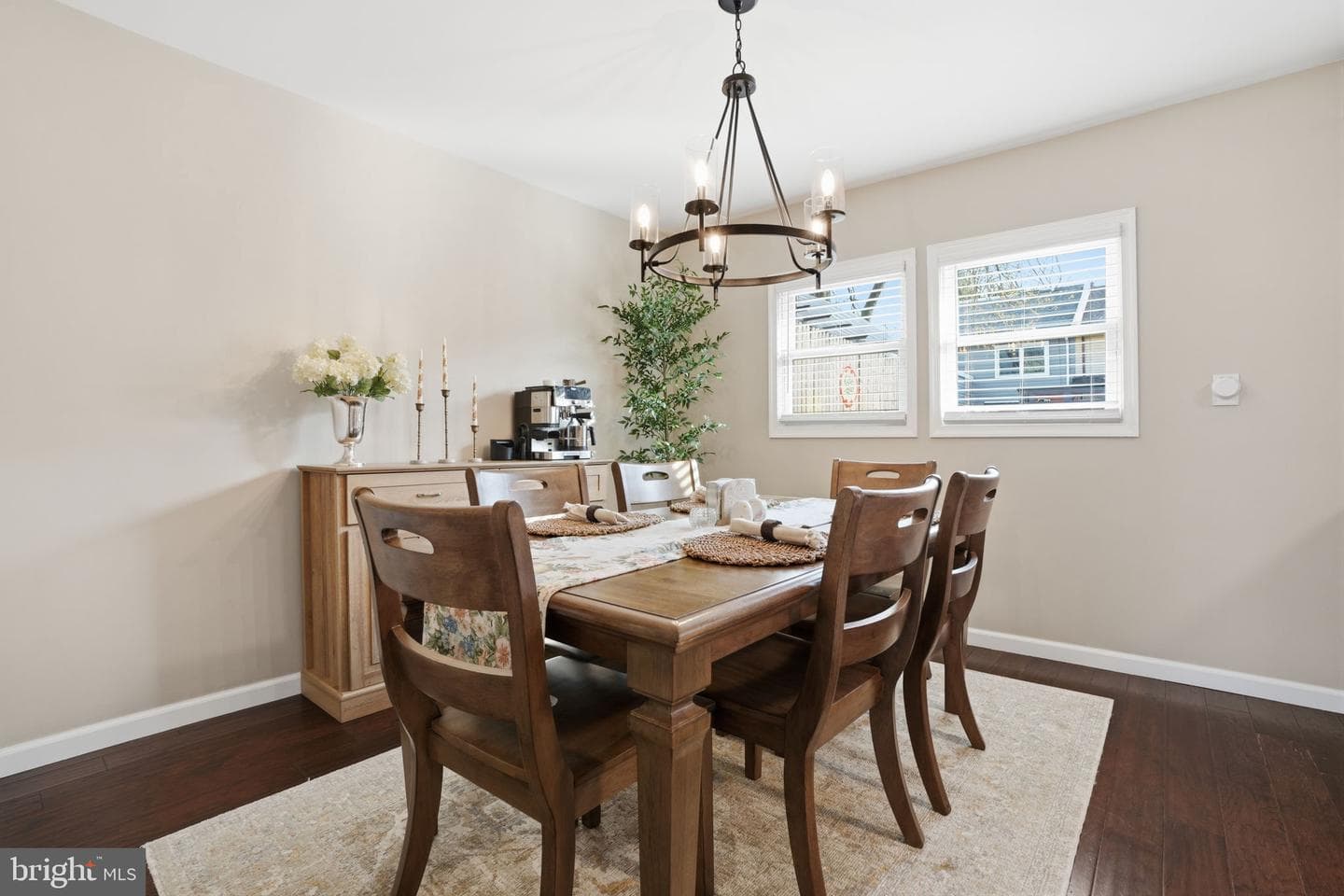 1016 Weybridge Court photo 12
