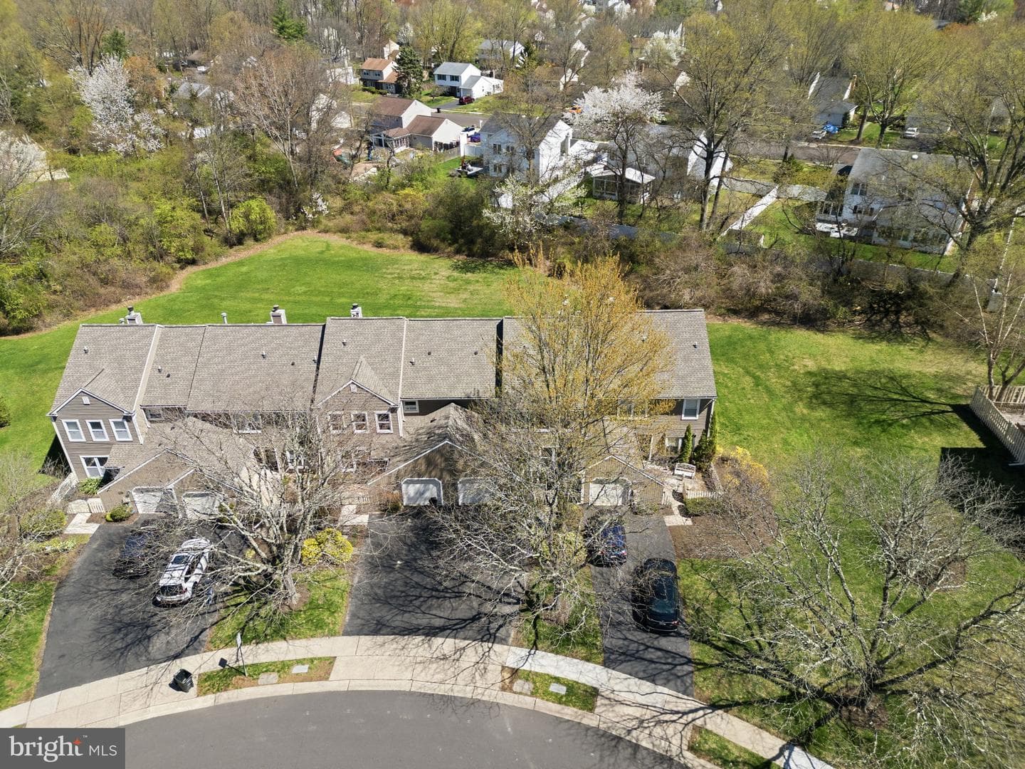 1560 Hummingbird Court photo 35