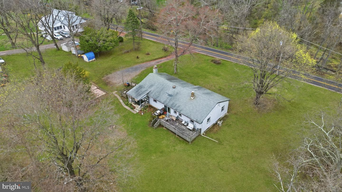 34 Aqueduct Road photo 12