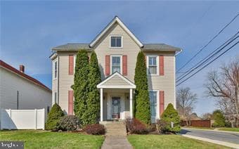 38 N Main Street photo 5