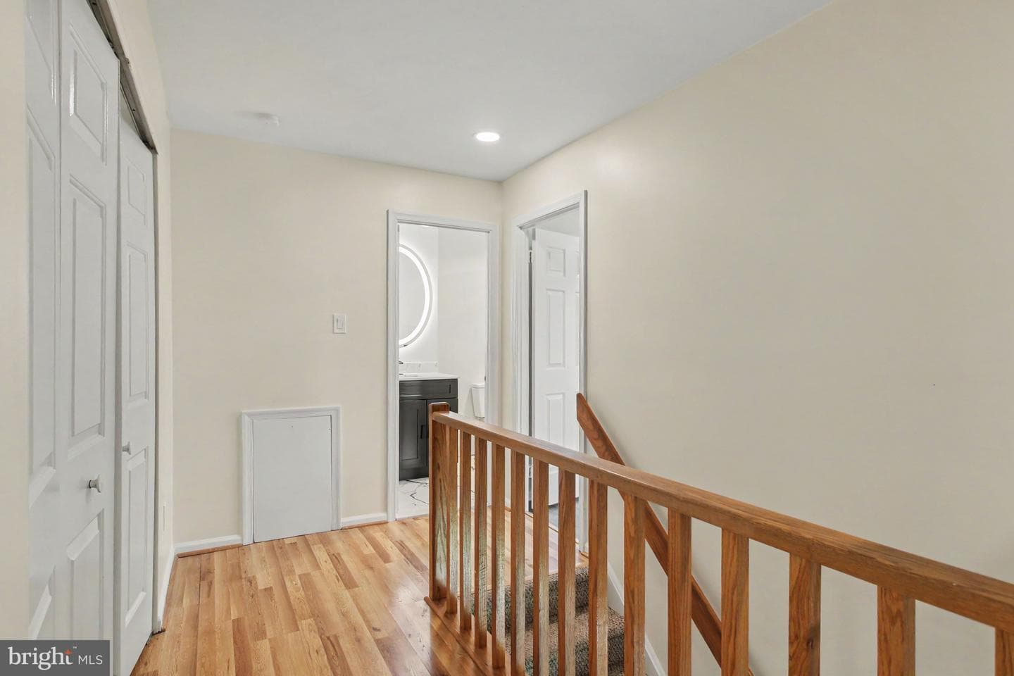 1620 Devon Court photo 34