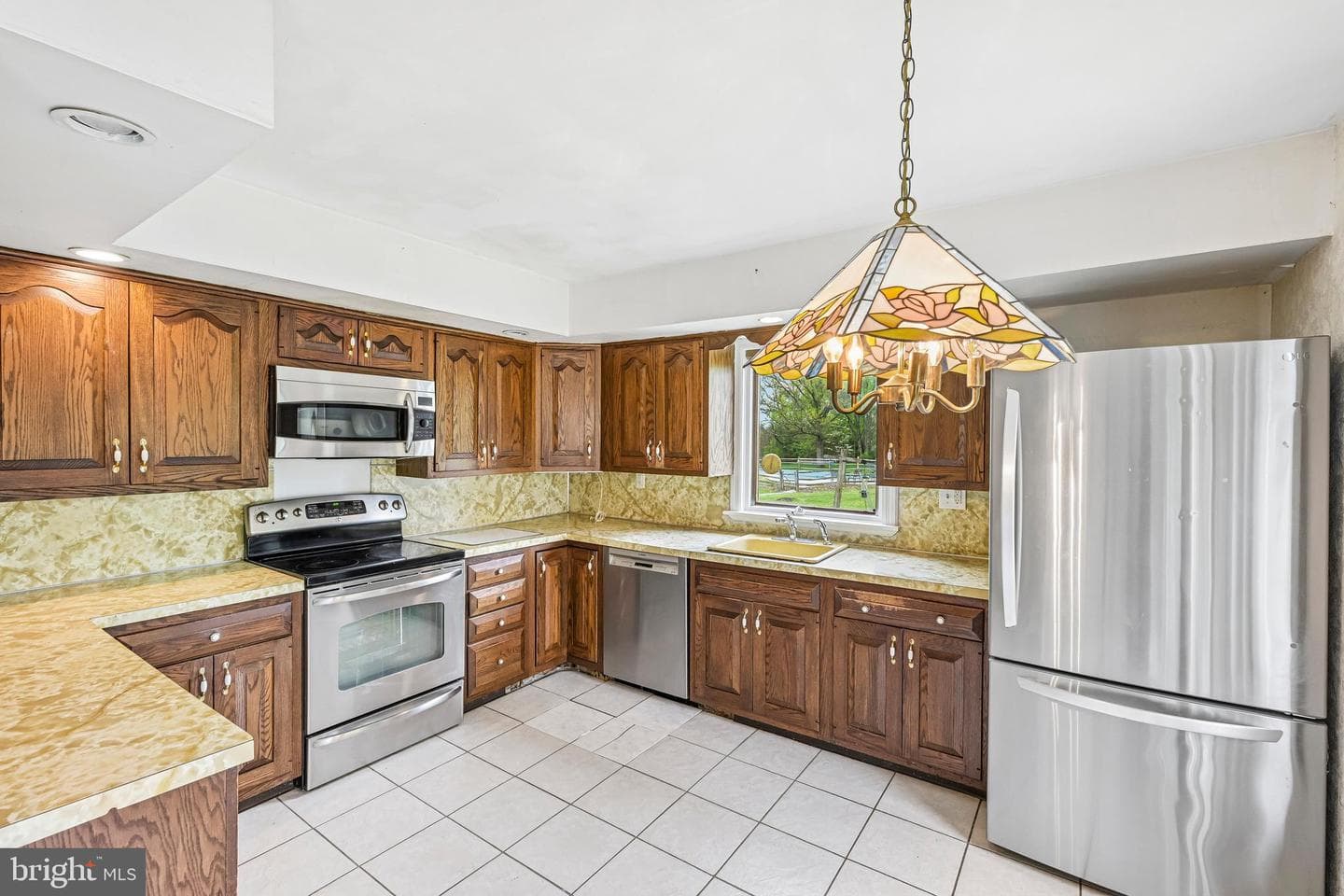 77 Wren Drive photo 2