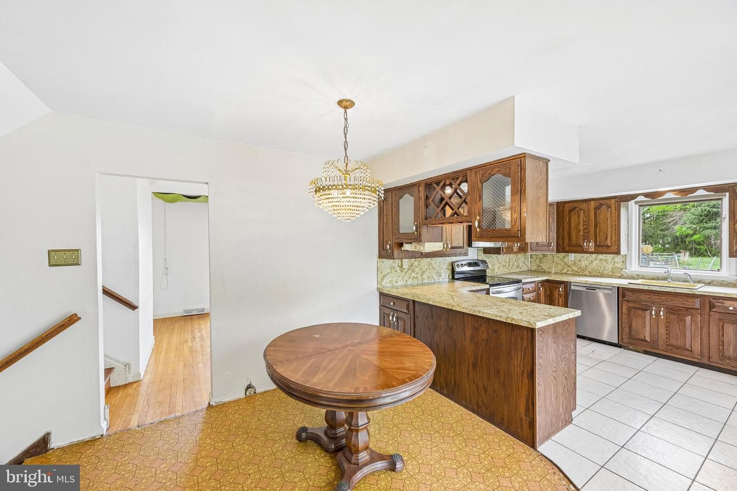 77 Wren Drive photo 7