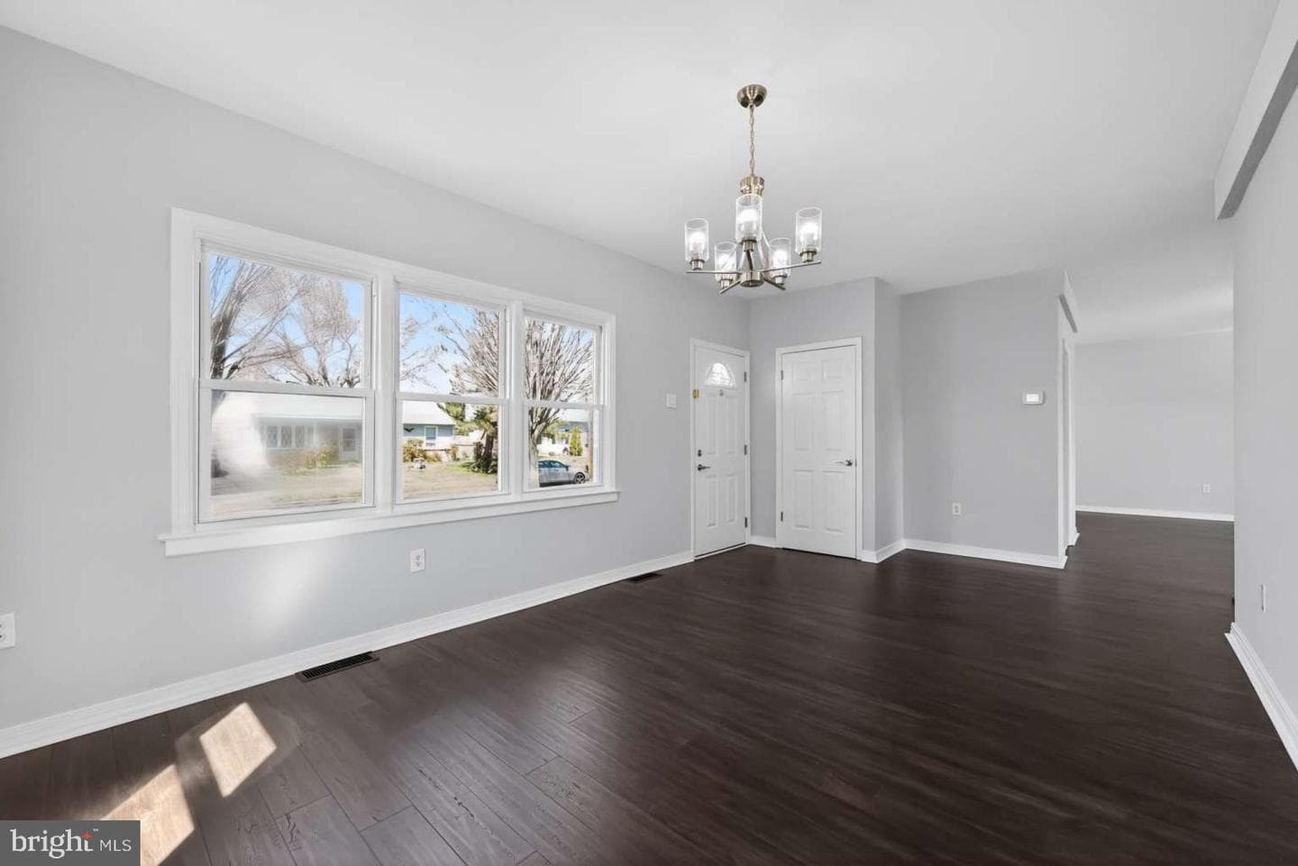 916 Stephen Avenue photo 14