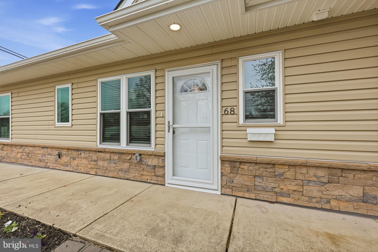68 Tapered Oak Lane photo 5