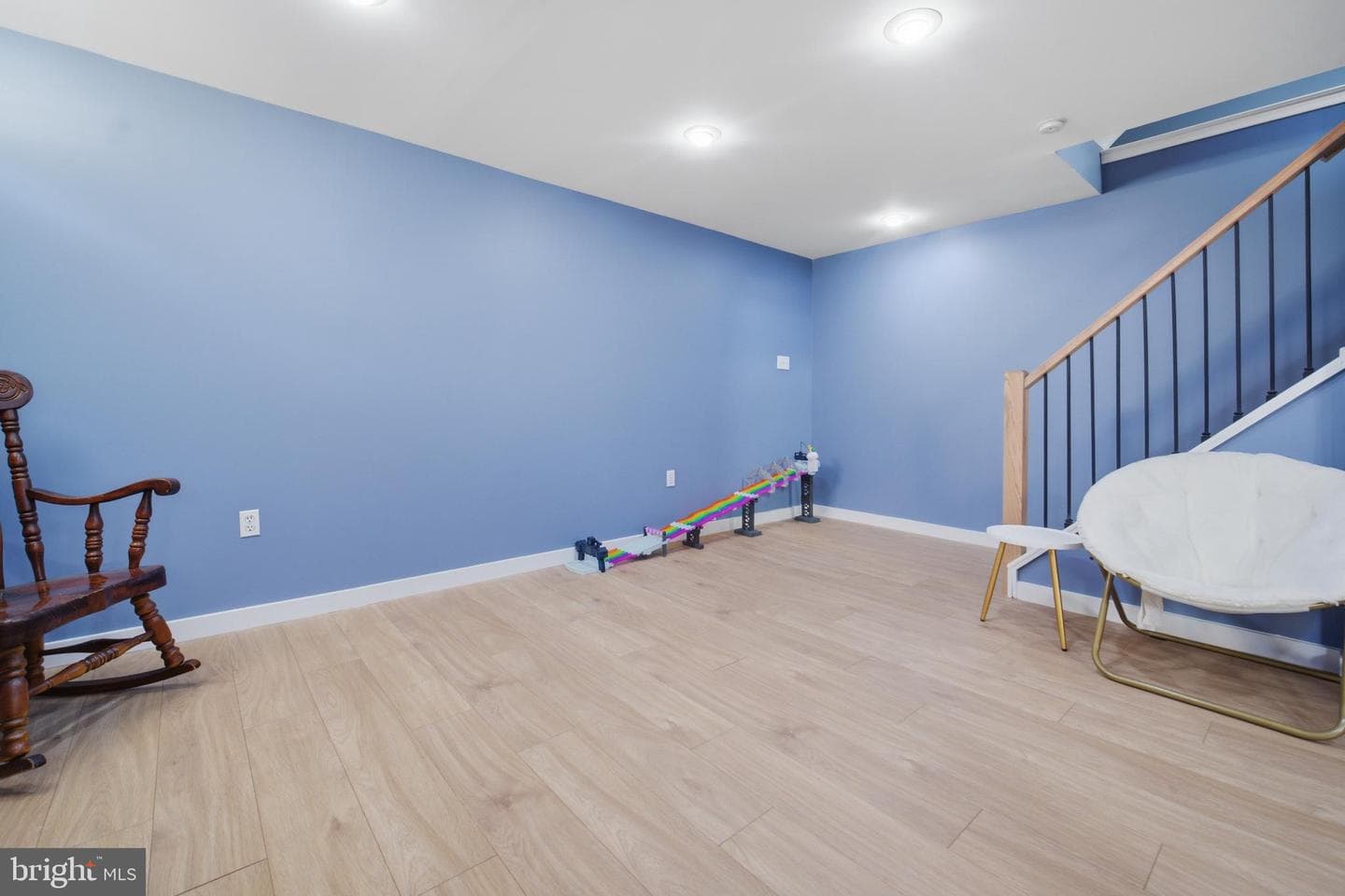 2233 Apple Way photo 23
