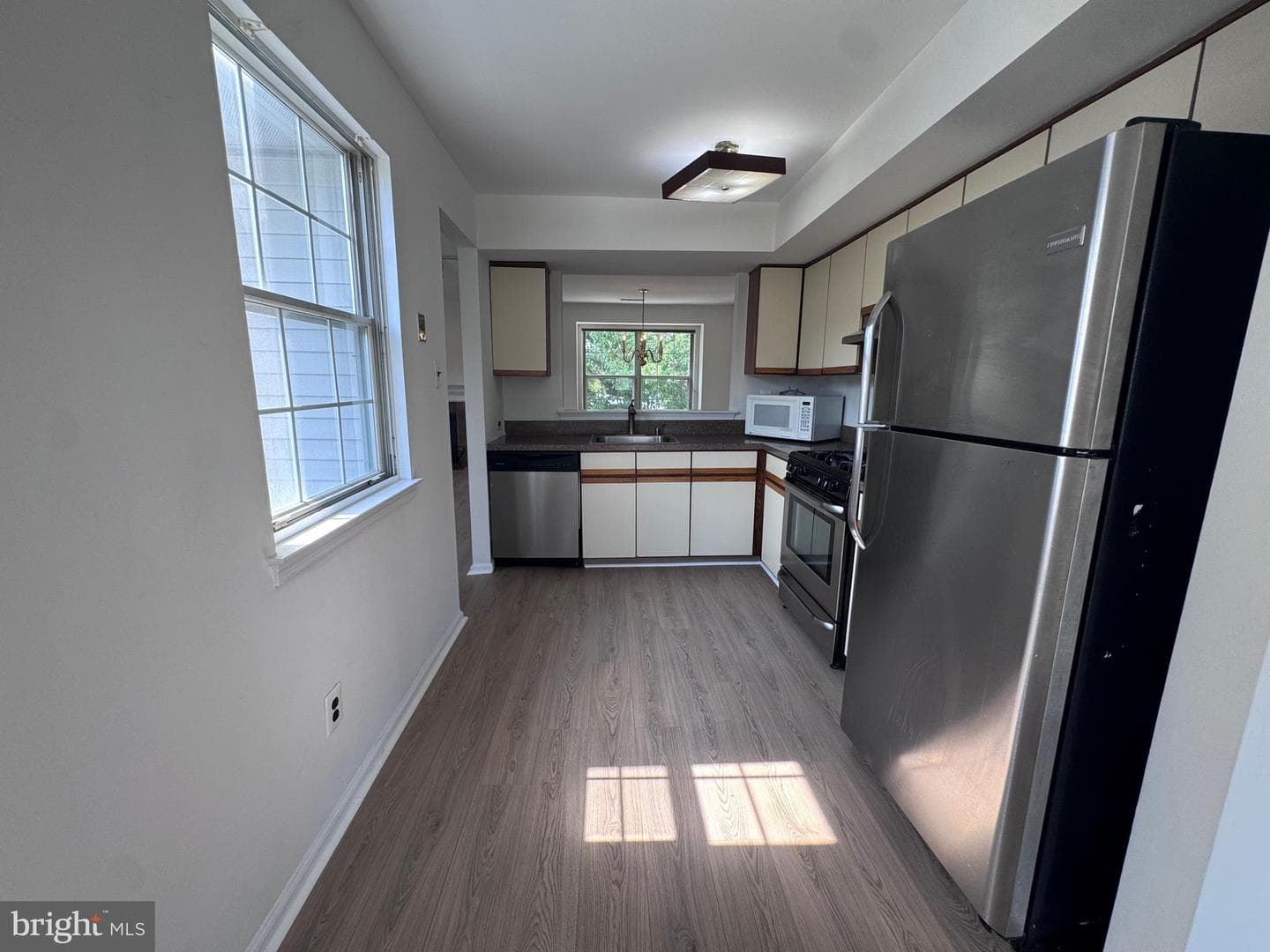 648 Rose Hollow Drive #648b photo 15