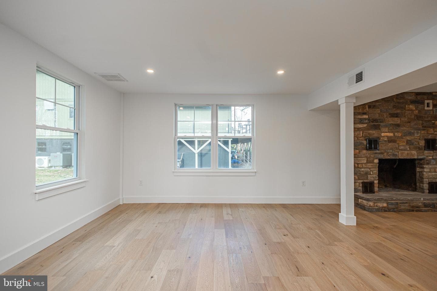 1434 River Road photo 11