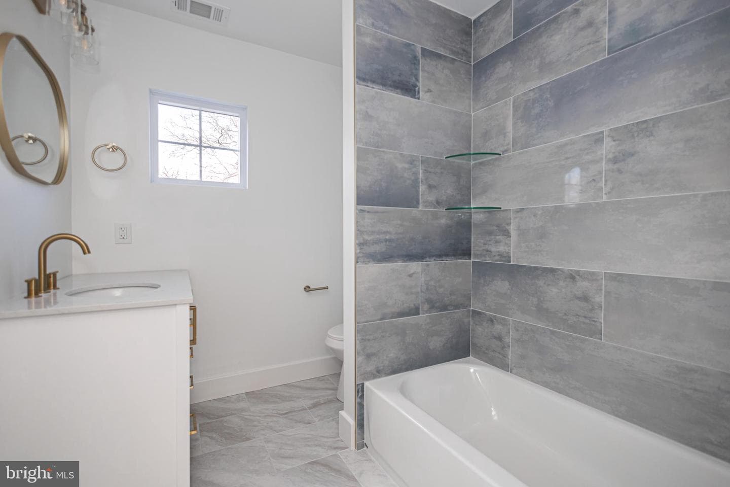1434 River Road photo 18