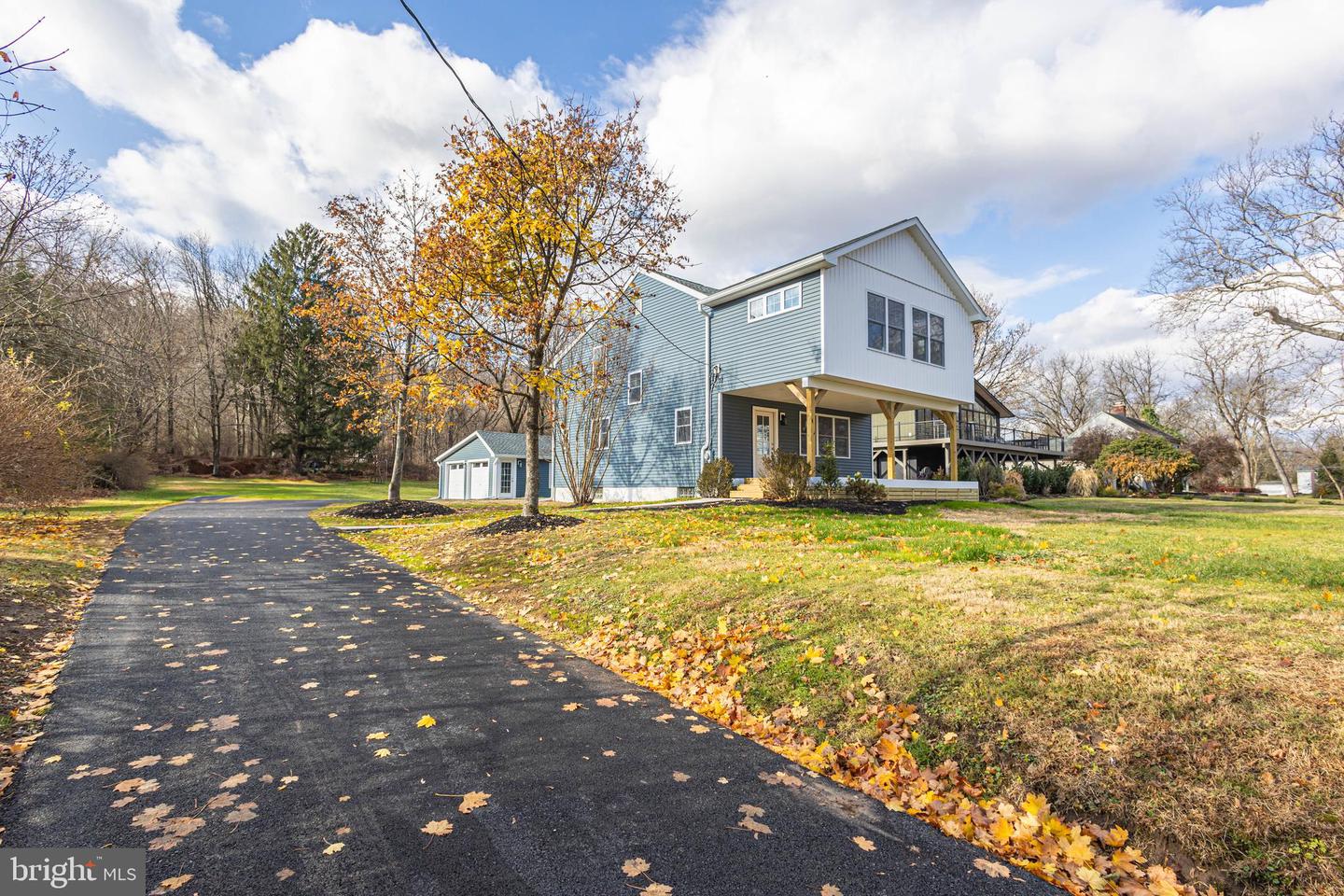 1434 River Road photo 30