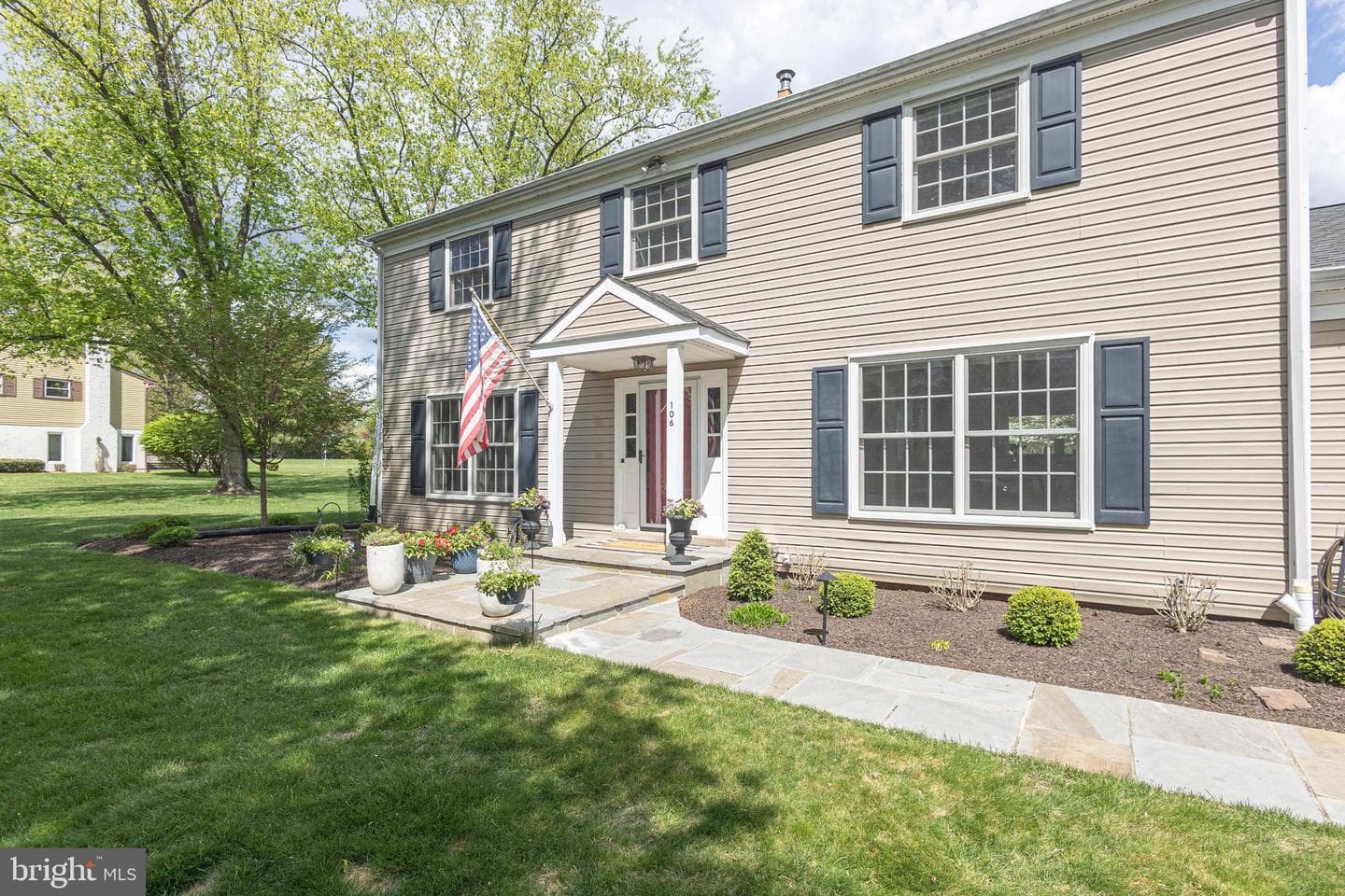 106 Spencer Road photo 4