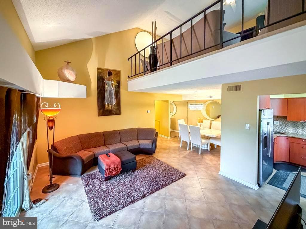 4016 Barry Court photo 8