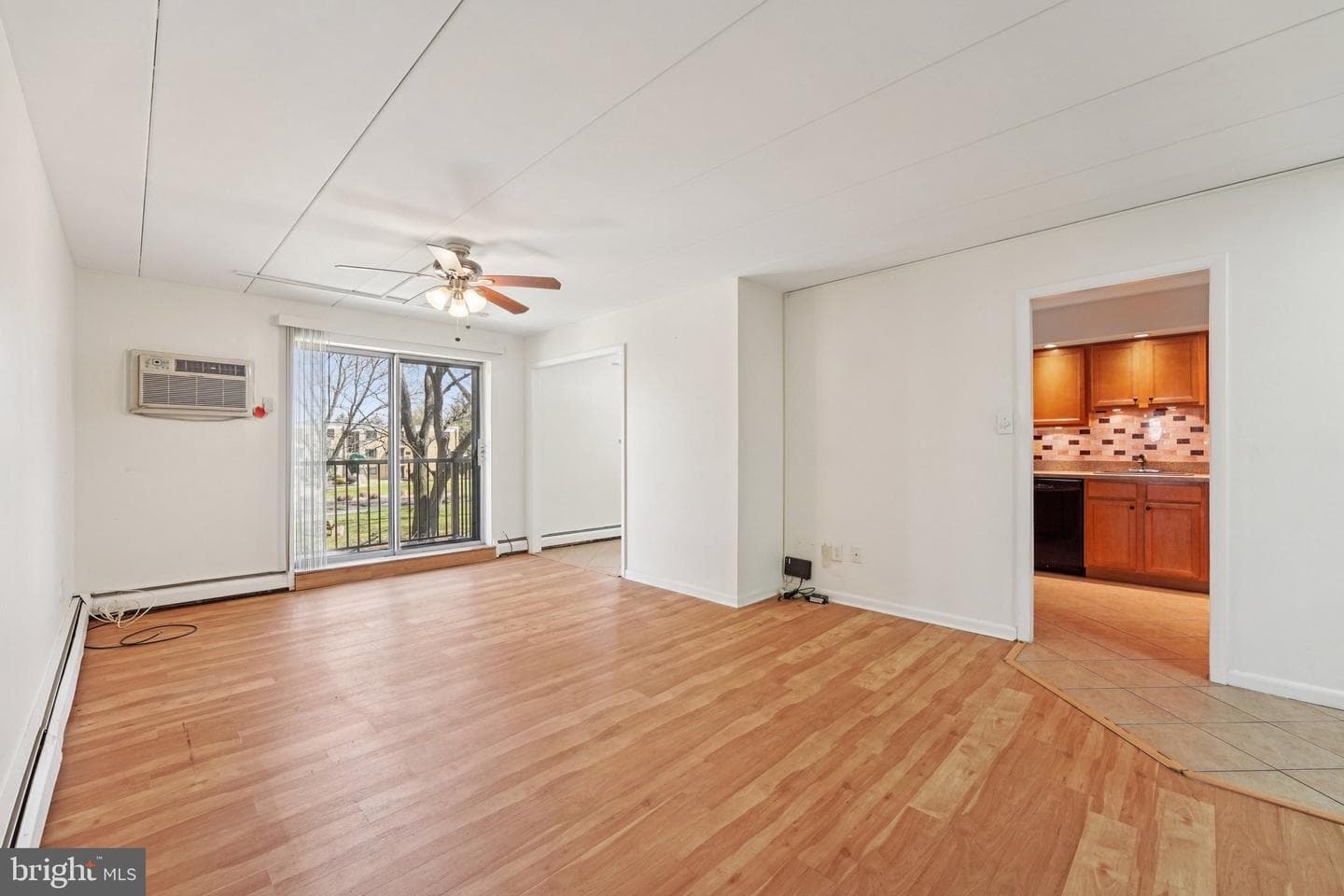 1575 W Street Road #327 photo 10