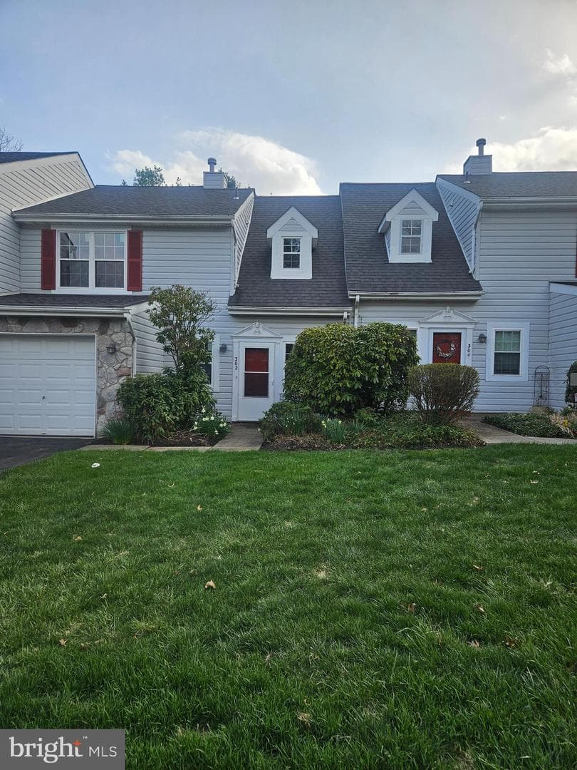 302 Independence Drive photo 2