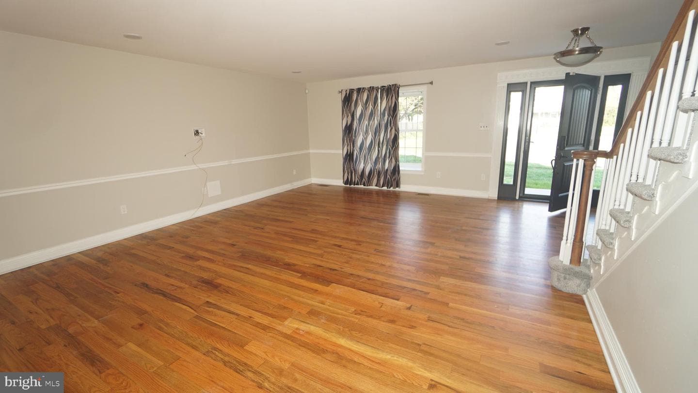 215 Durham Court photo 12