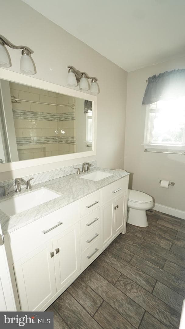 215 Durham Court photo 27