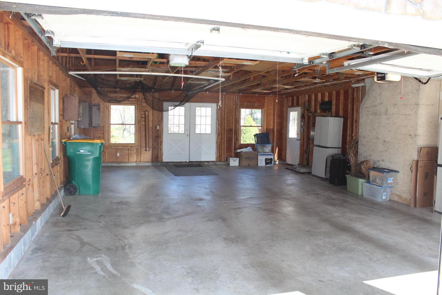 6 Tiffany Drive photo 5