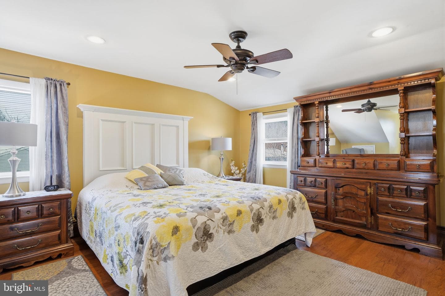 6270 Sterling Avenue photo 21