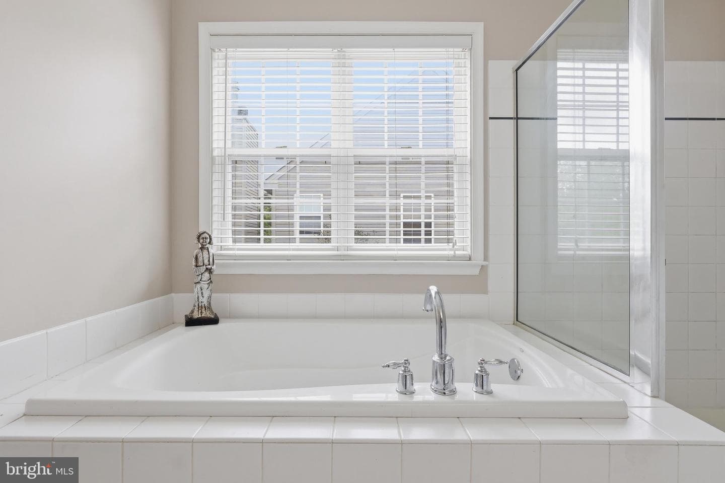 103 Hidden Court photo 22