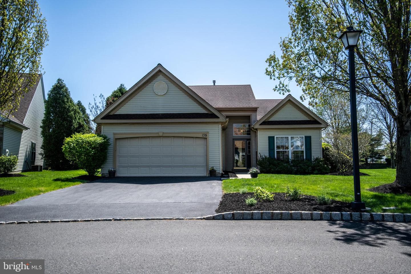 135 S Founders Court
