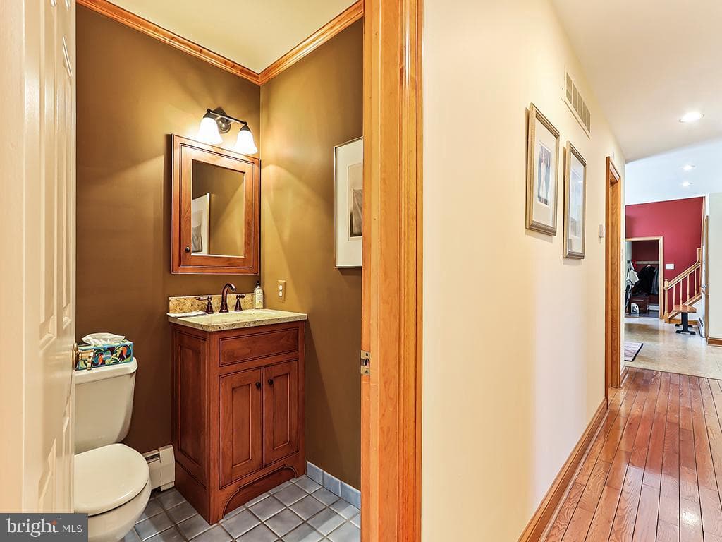 375 Sentinel Avenue photo 41