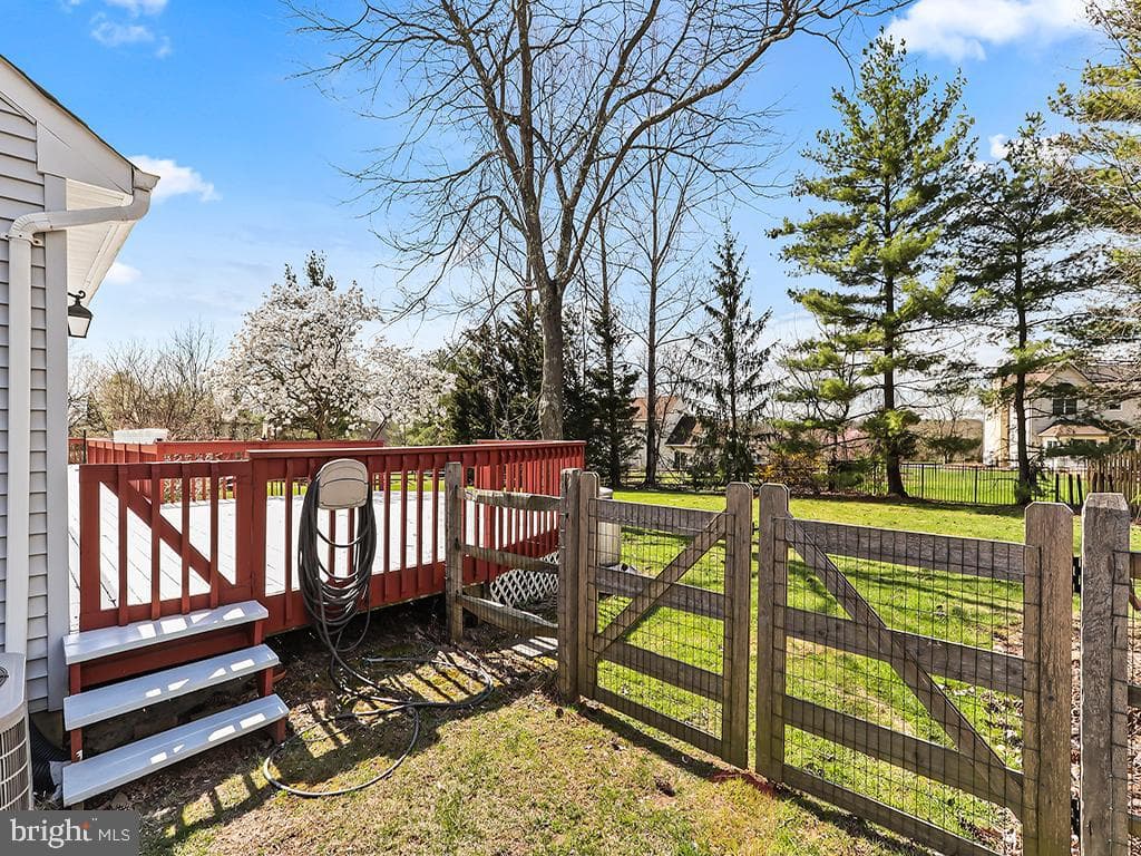 375 Sentinel Avenue photo 70