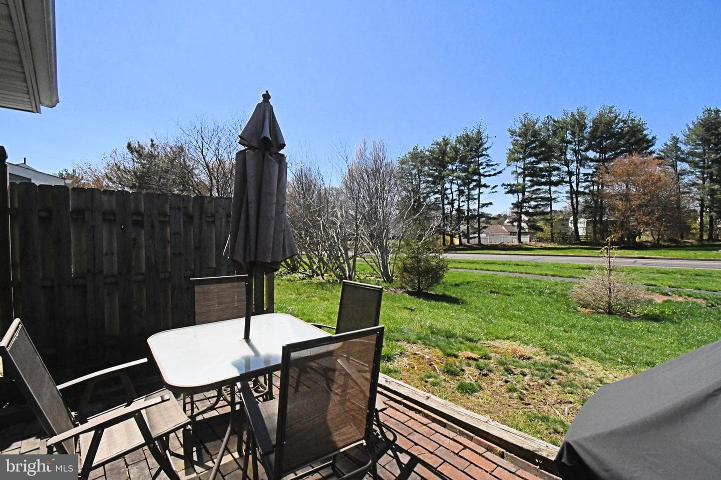 57 Ardsley Court photo 19