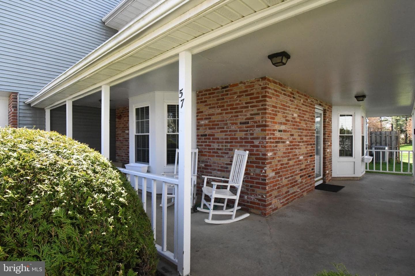57 Ardsley Court photo 3