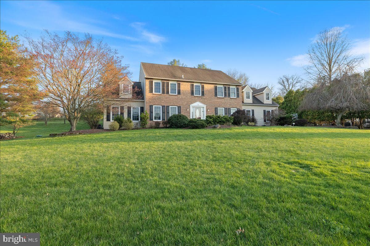 73 Brookside Drive photo 3