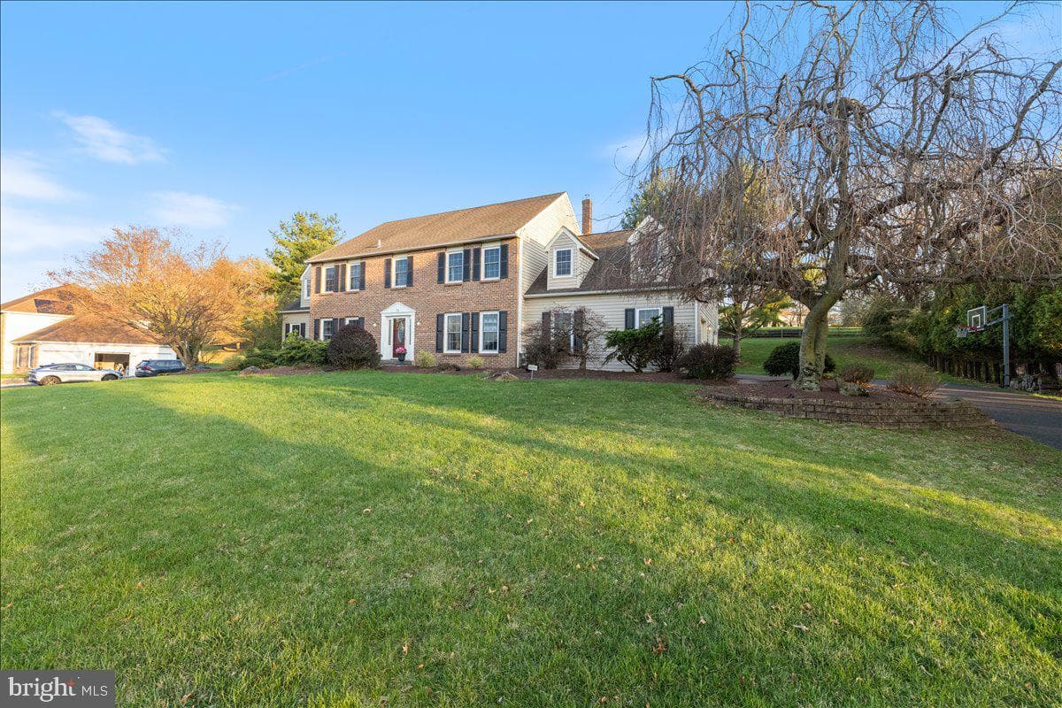 73 Brookside Drive photo 4