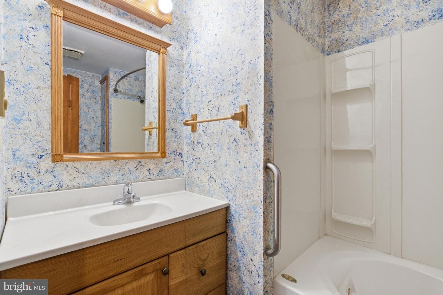 2200 Chestnut Road photo 32