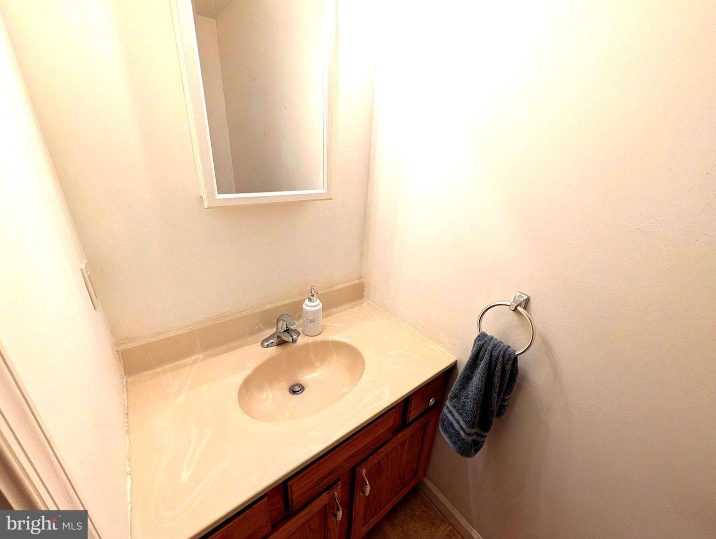 304 W Spruce Street photo 7