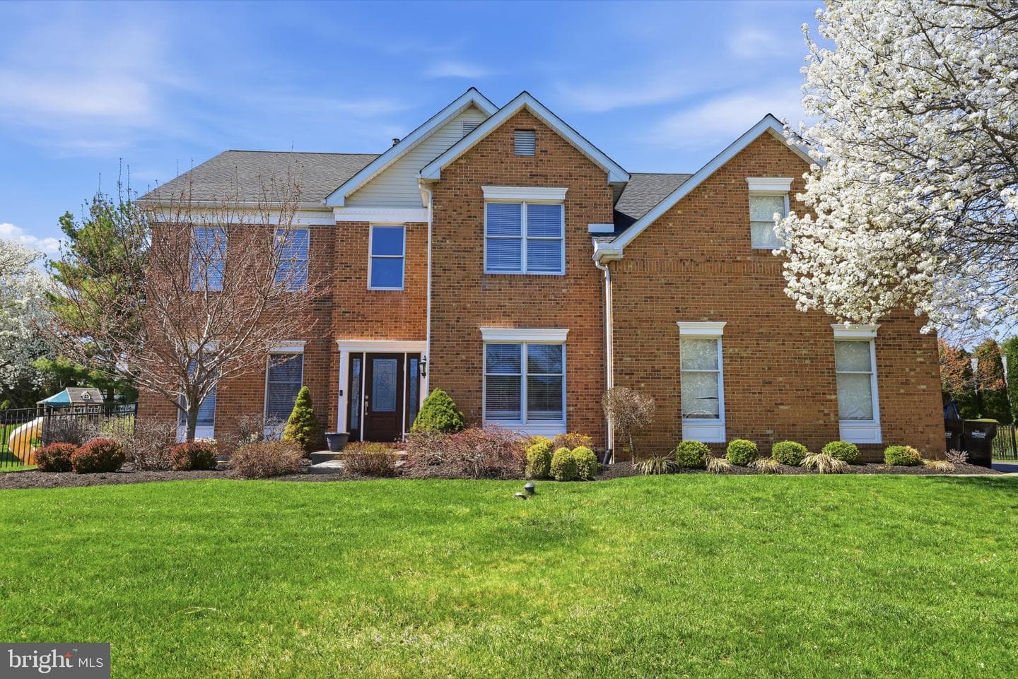 1413 Ridgewood Lane photo 2