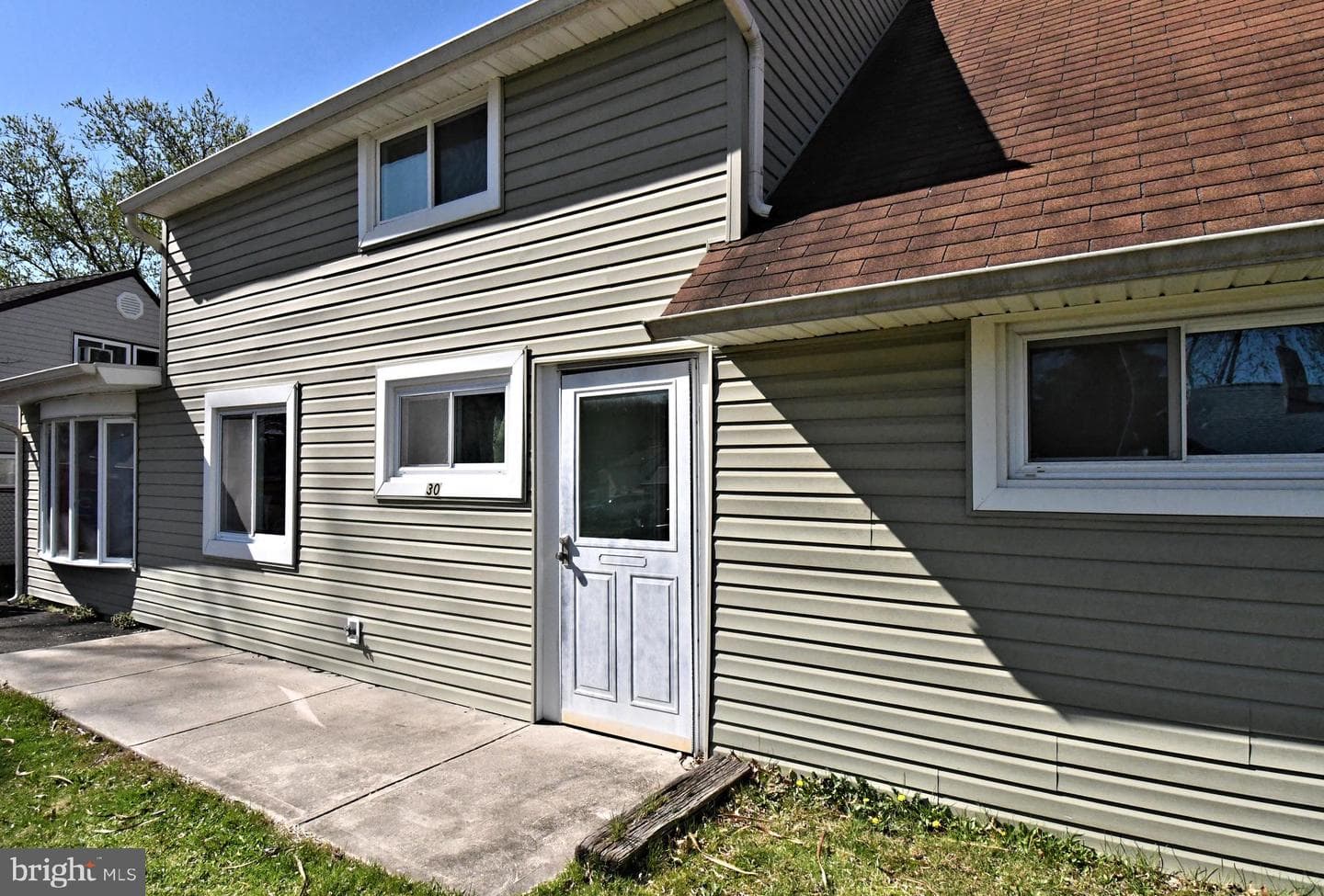 30 Roundwood Lane photo 4