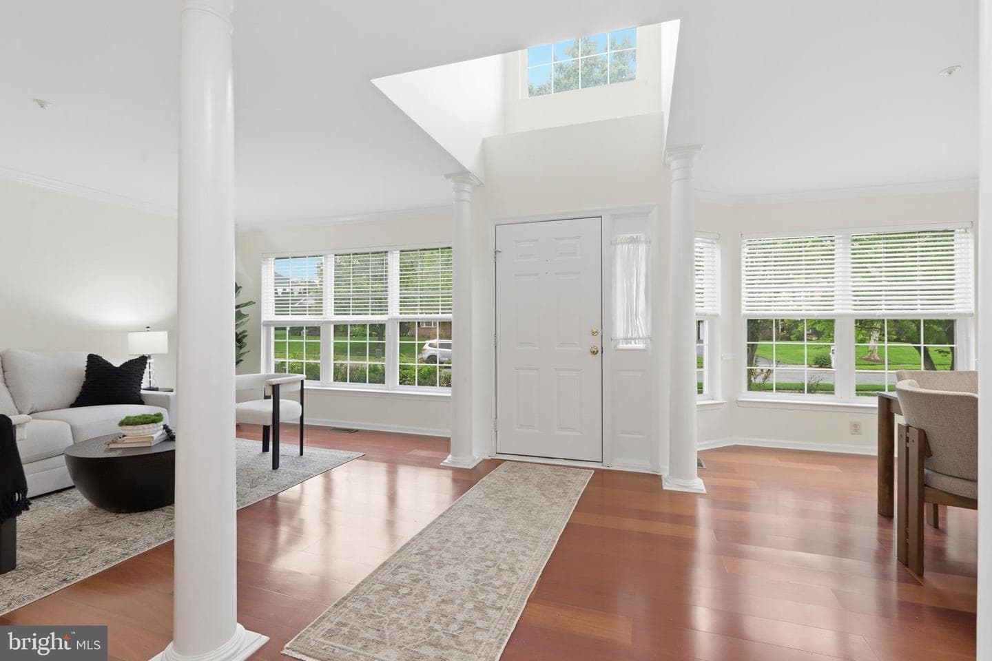1402 Heron Way photo 4
