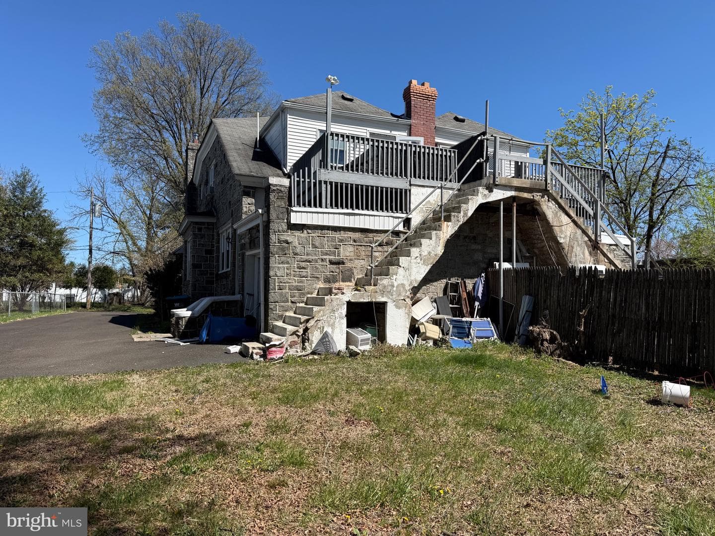 310 Wynnewood Avenue photo 8