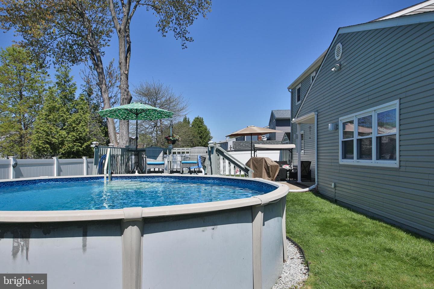 509 Ehret Road photo 26